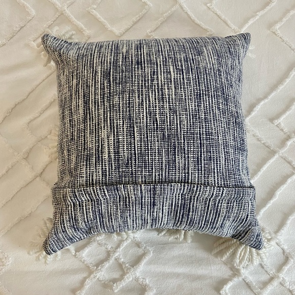URBAN BARN Decorative Pillow (20” x 20”) - Picture 2 of 2